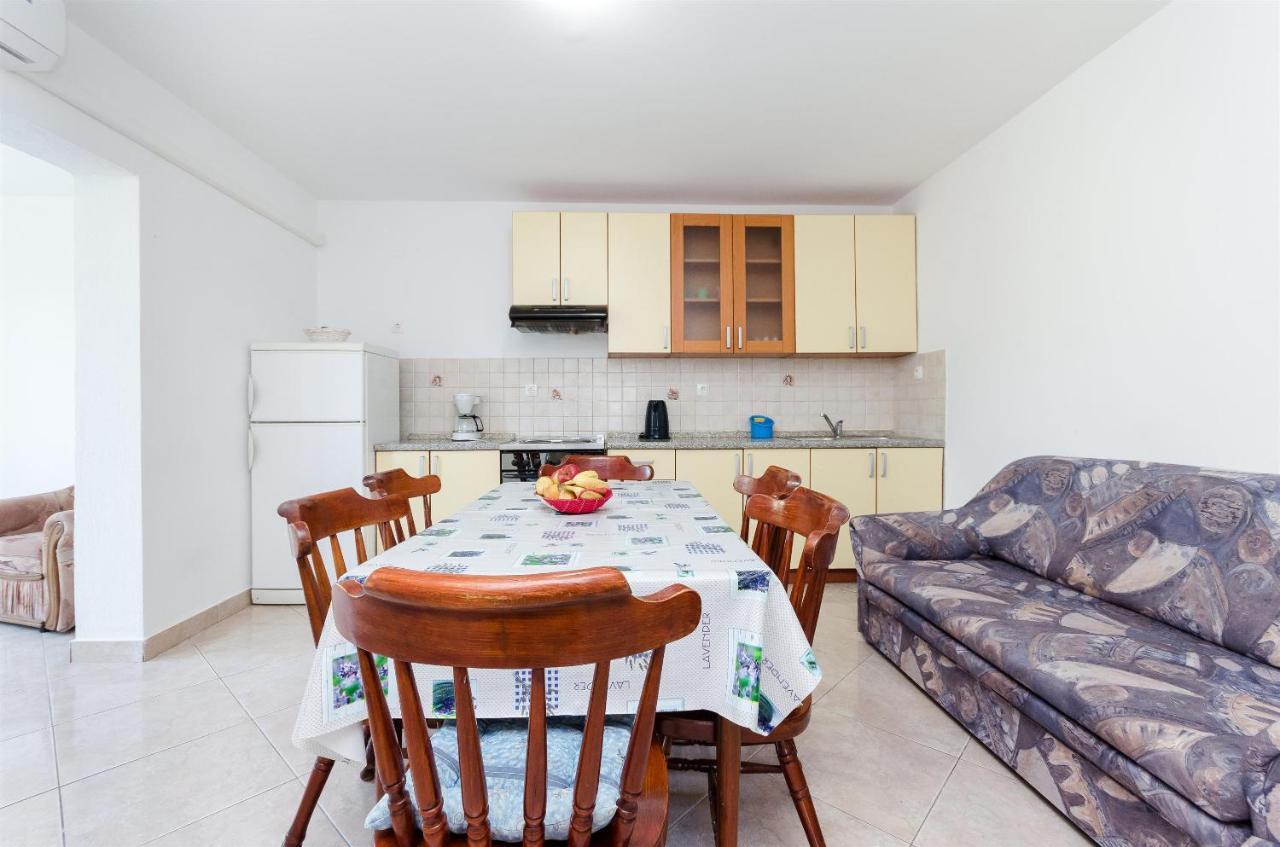 Apartments Ester Lopar Zewnętrze zdjęcie