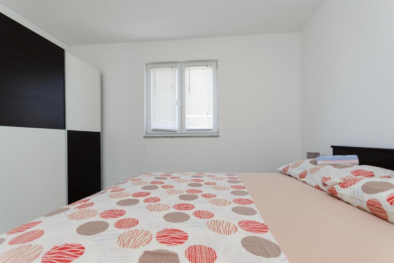 Apartments Ester Lopar Zewnętrze zdjęcie
