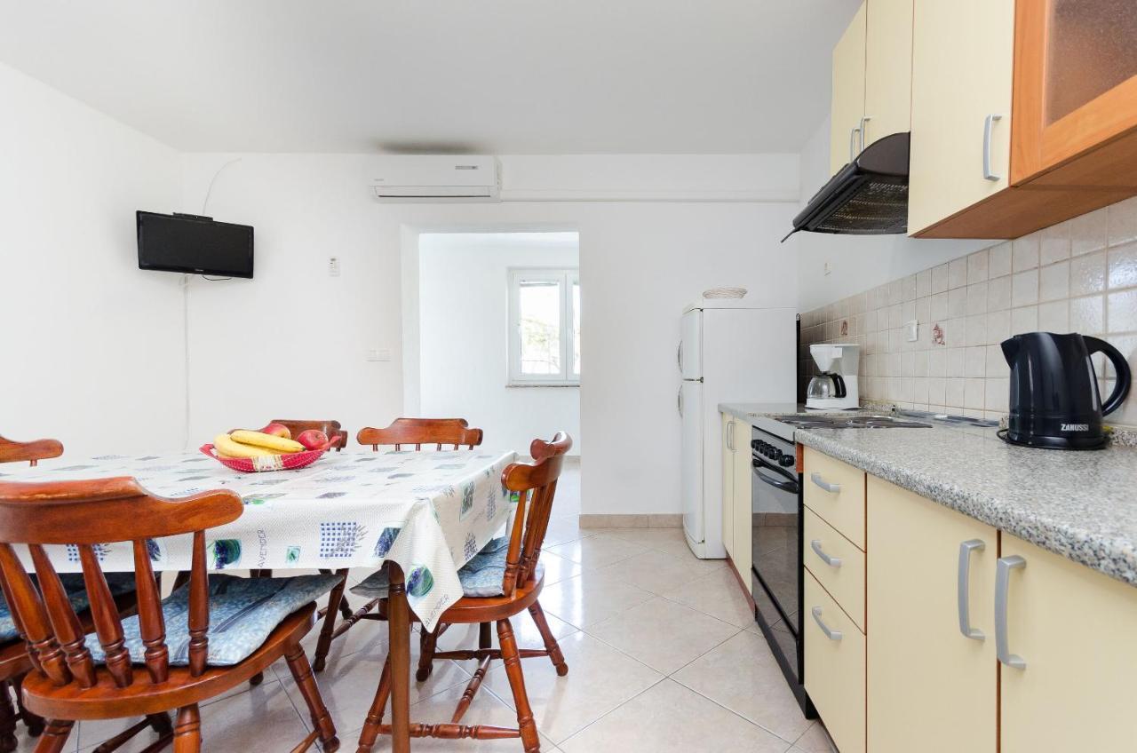 Apartments Ester Lopar Zewnętrze zdjęcie